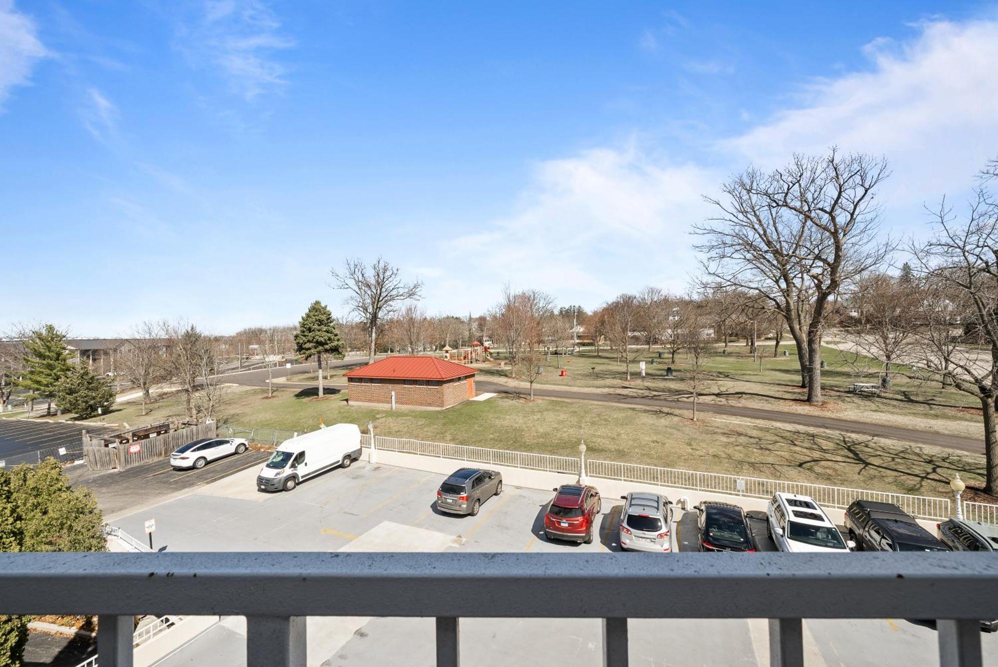 Bella Vista Suites Lake Geneva Exterior photo